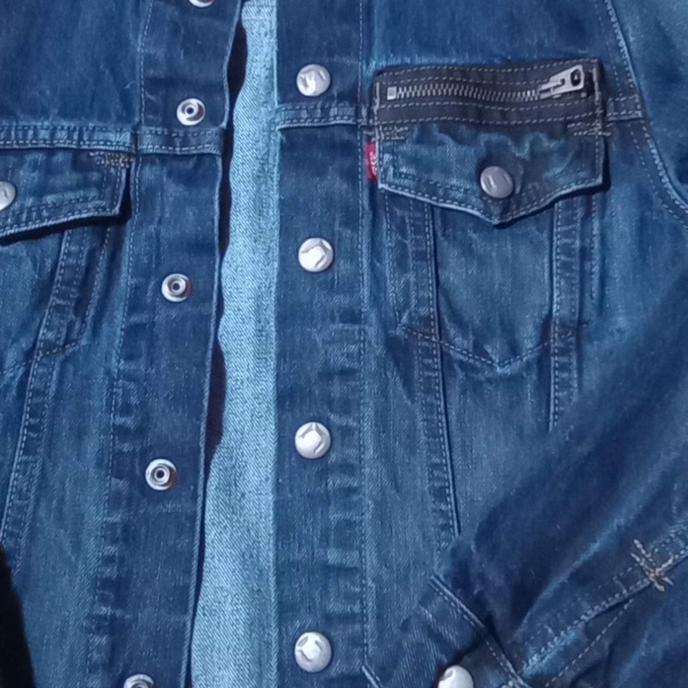 Levi's Red Tag Jean Jacket - Picture 4 of 7